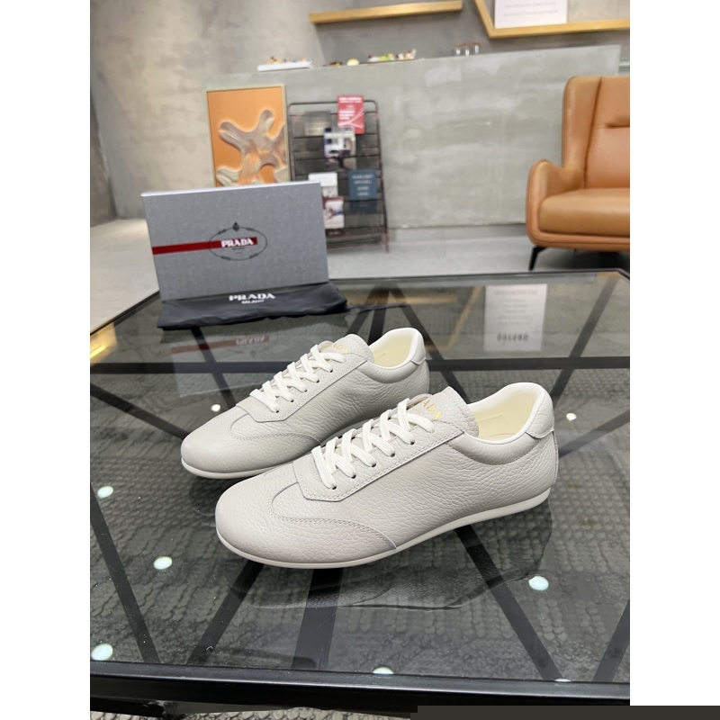 Pra*a casual shoes